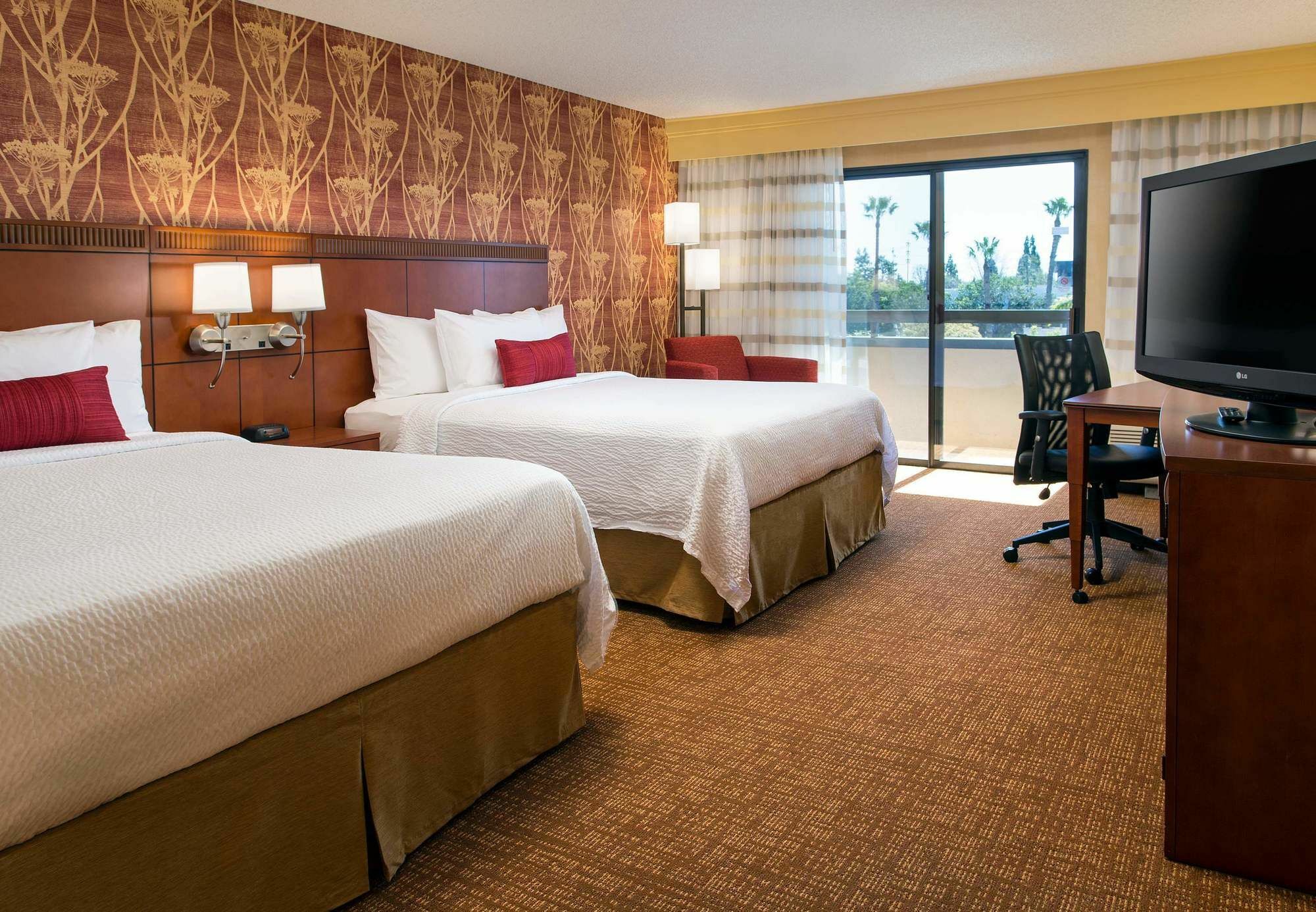 Courtyard Costa Mesa South Coast Metro Hotel Санта Ана Екстериор снимка